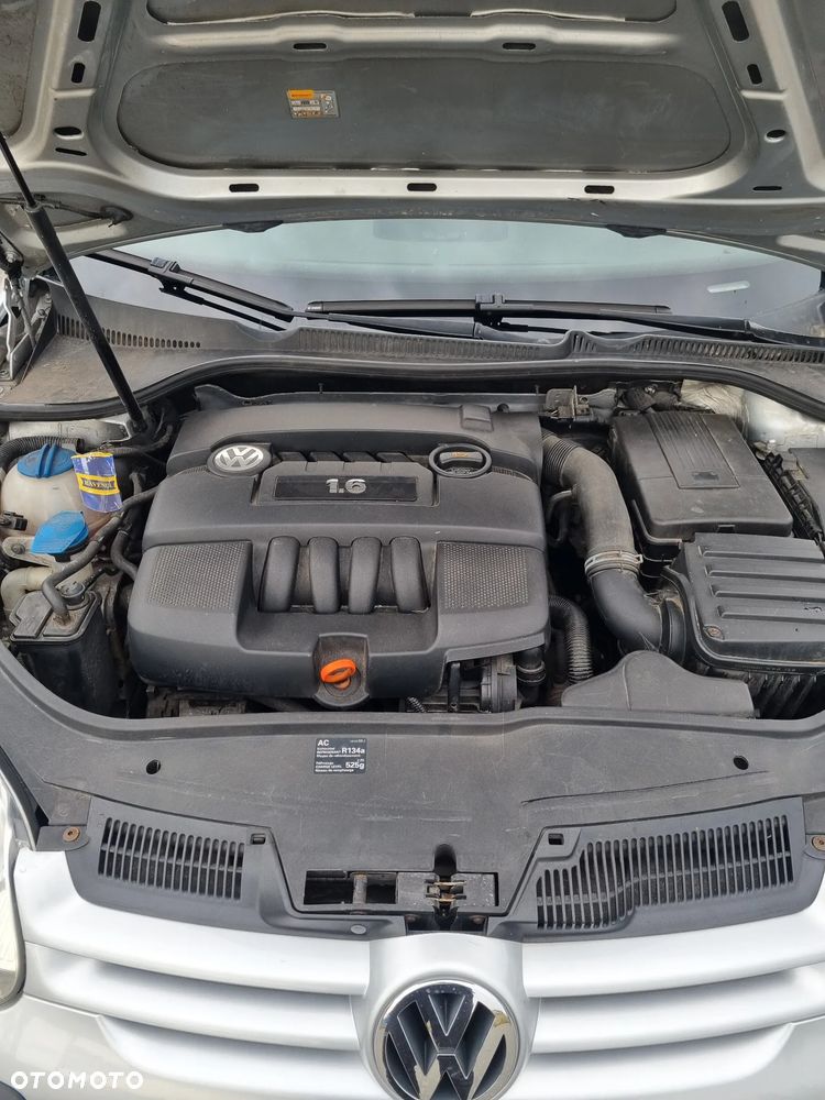 Volkswagen Golf - 10