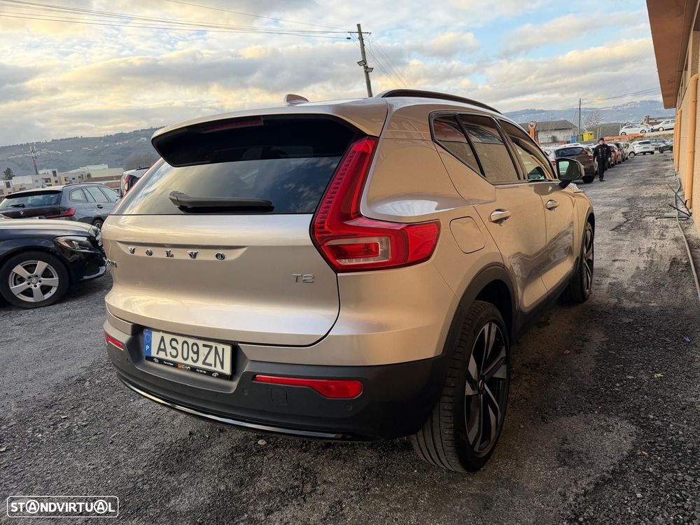 Volvo XC 40 1.5 T2 Plus Dark Auto - 9
