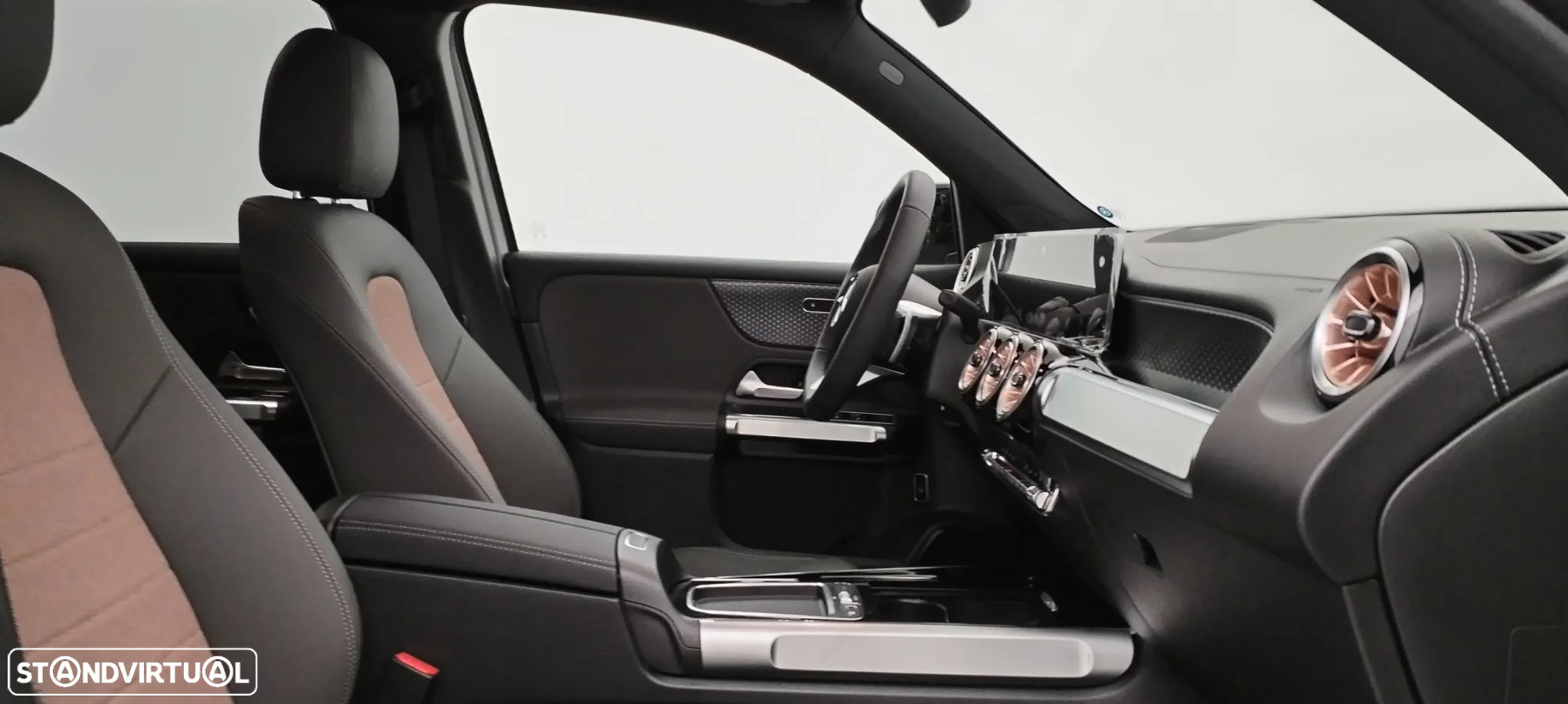 Mercedes-Benz EQB 250+ Edition - 27