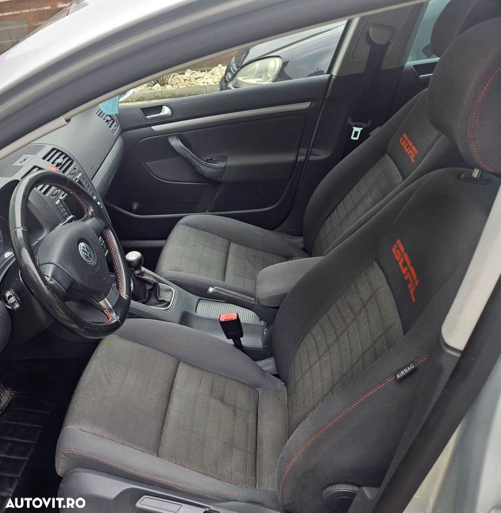 Volkswagen Golf 2.0 TDI DPF Goal - 8