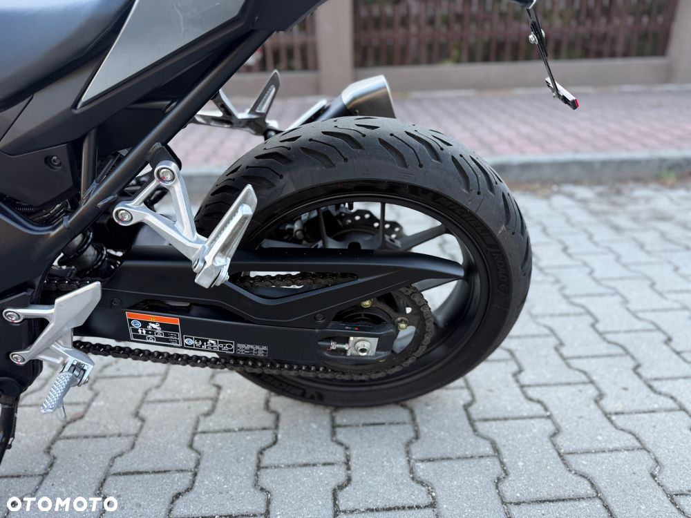 Honda Hornet - 27
