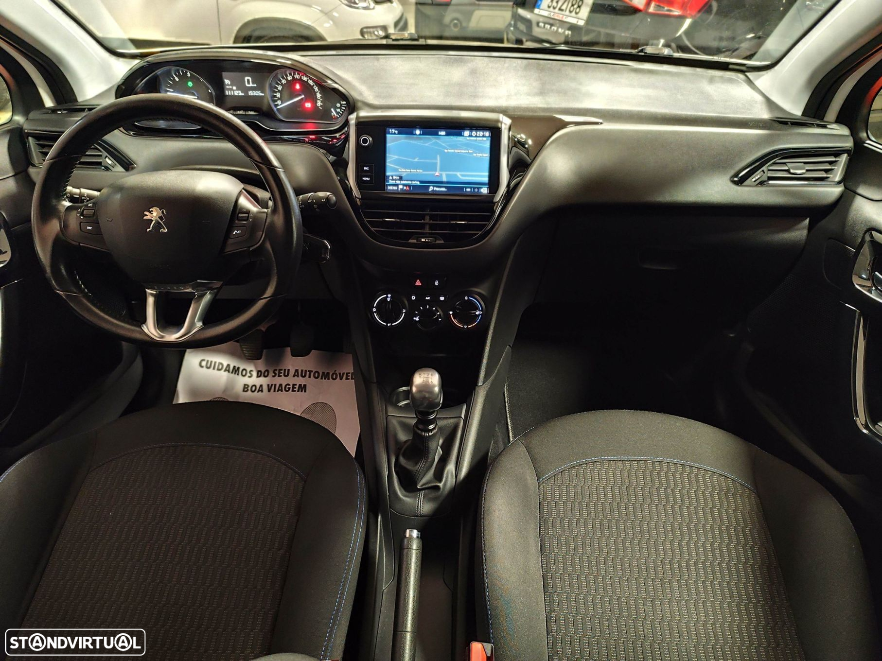 Peugeot 208 1.5 BlueHDi Signature - 10