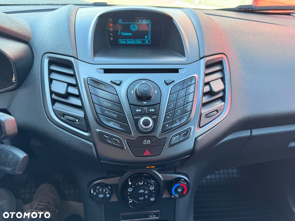 Ford Fiesta 1.25 Titanium EU5 - 37