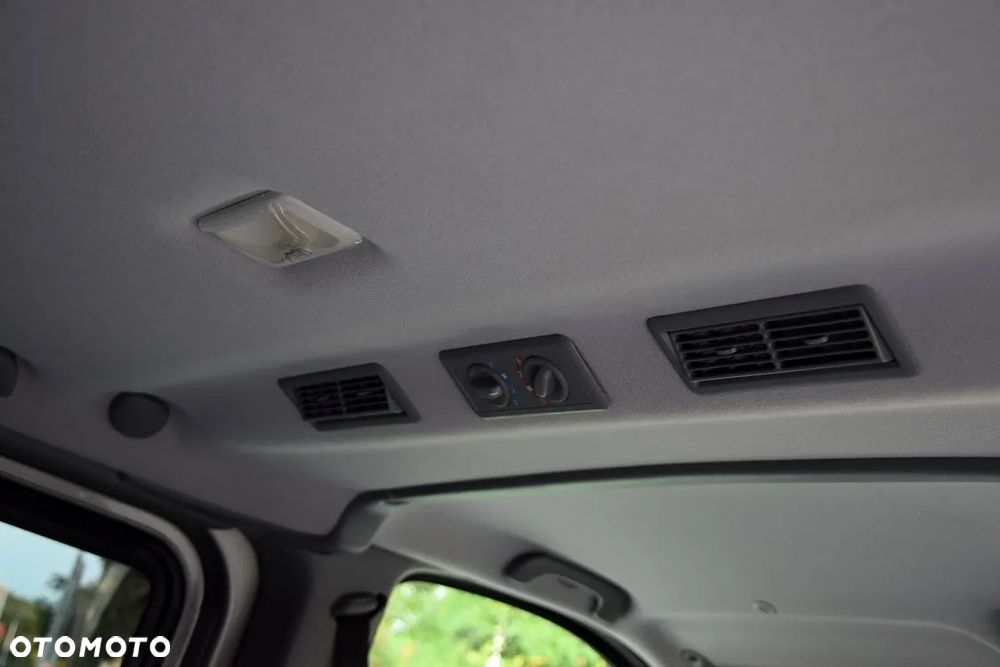 Renault Trafic Grand Passenger Pack Clim - 13
