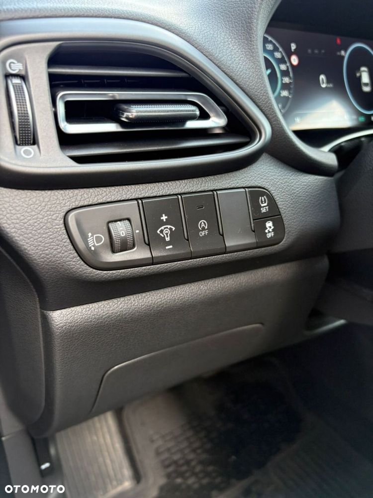 Hyundai i30 - 11