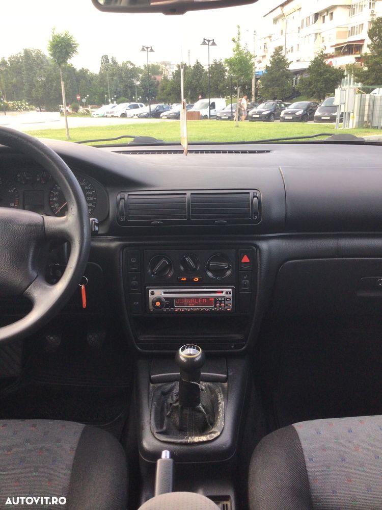 Volkswagen Passat - 10