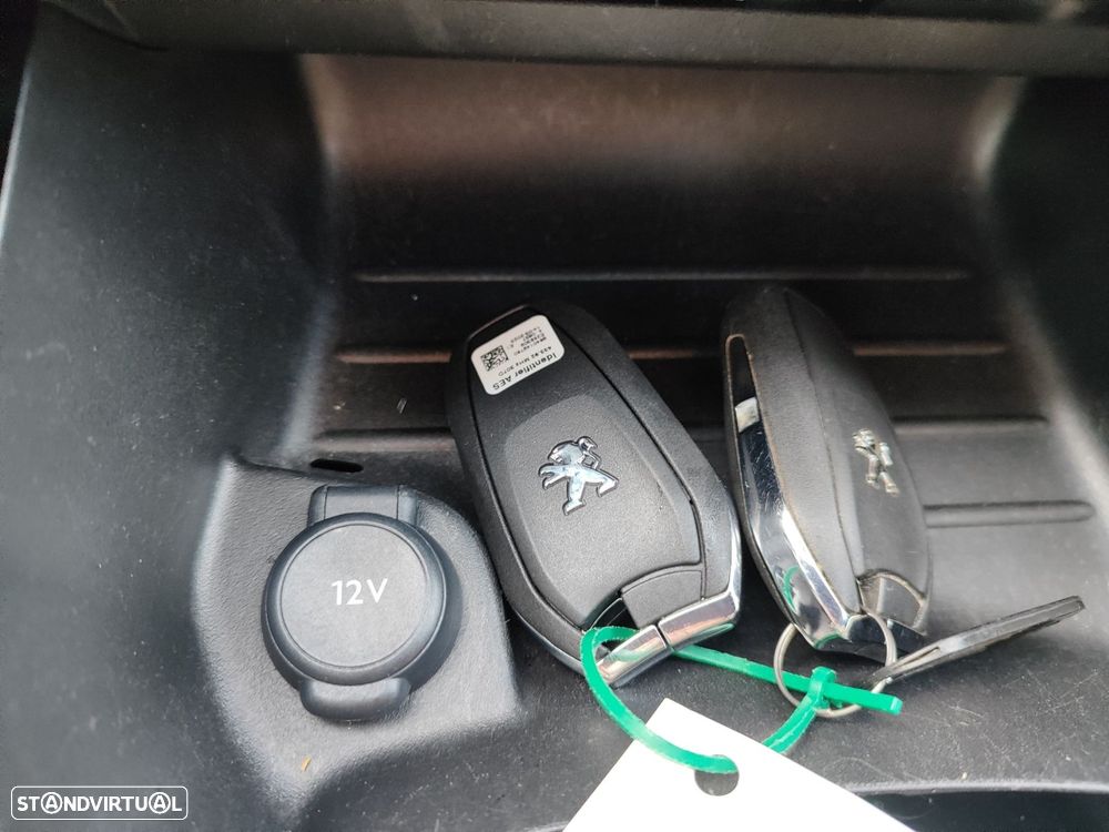 Peugeot e-208 50 kWh Allure - 18