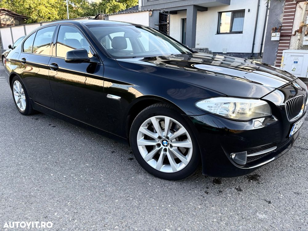 BMW Seria 5 525d xDrive AT - 5
