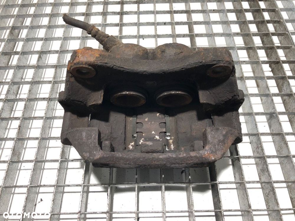 ZACISK LEWY PRZÓD - 45.00 PLN - RENAULT MASTER II Skrzynia (FD) 1998 - 2022 2.5 dCi 88 kW [120 KM] - 3