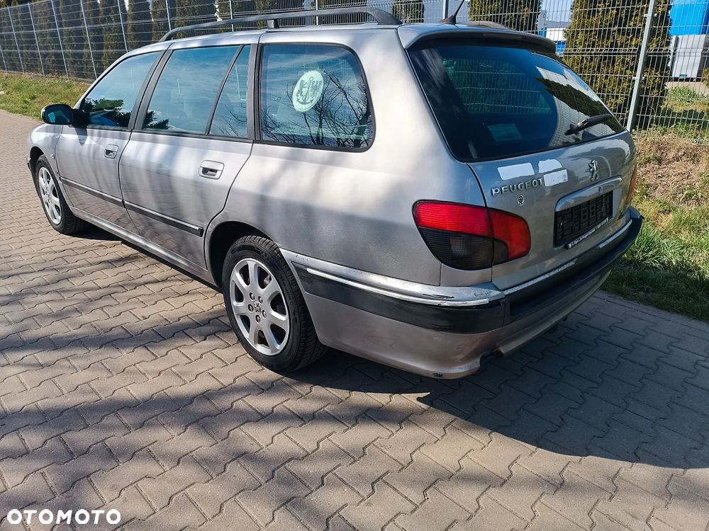 Peugeot 406 - 33
