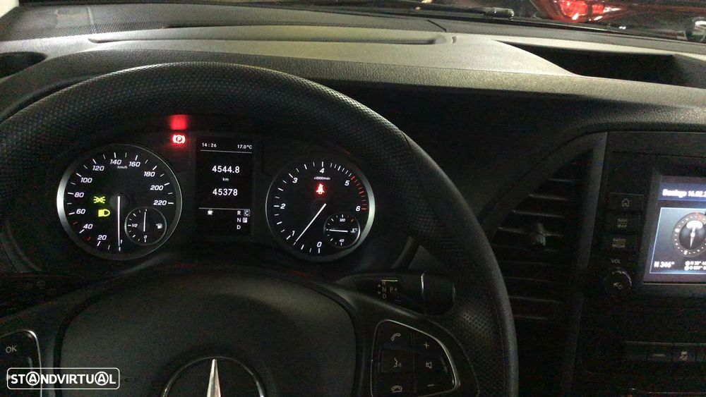 Mercedes-Benz Vito Tourer Compacta Aut. PRO - 4
