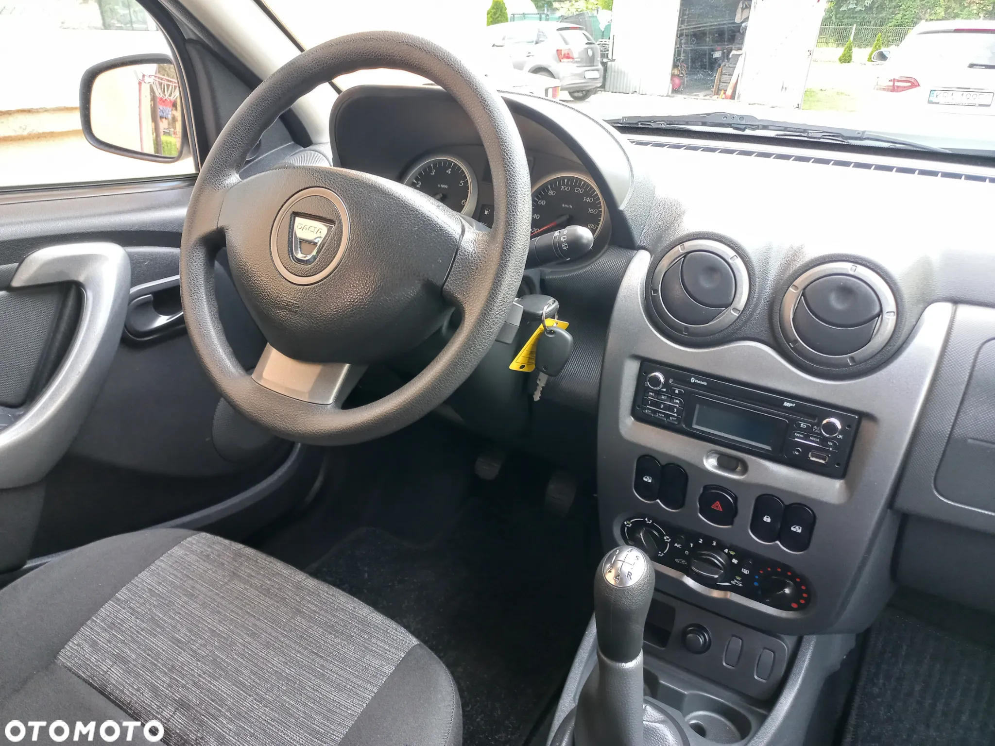 Dacia Duster 1.6 - 8