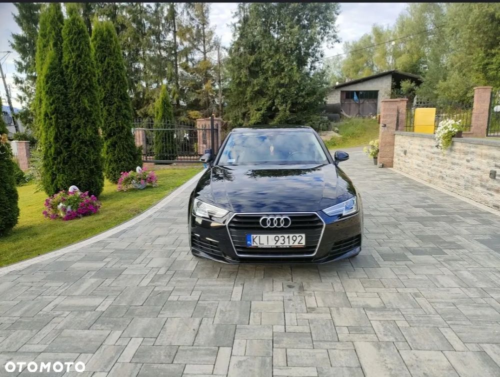 Audi A4 - 1