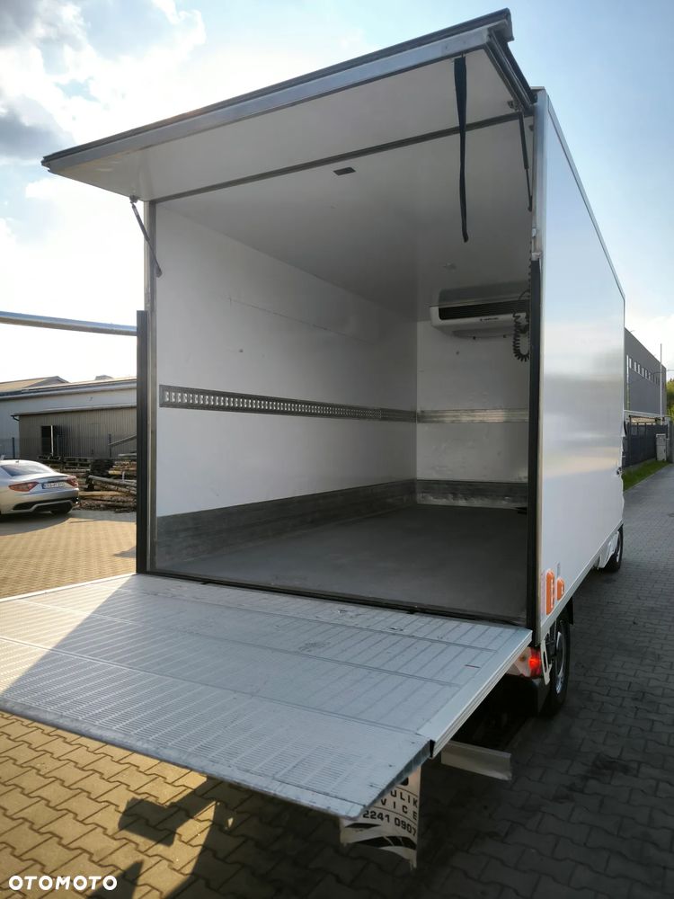 Mercedes-Benz Sprinter 317 2.0 - 11
