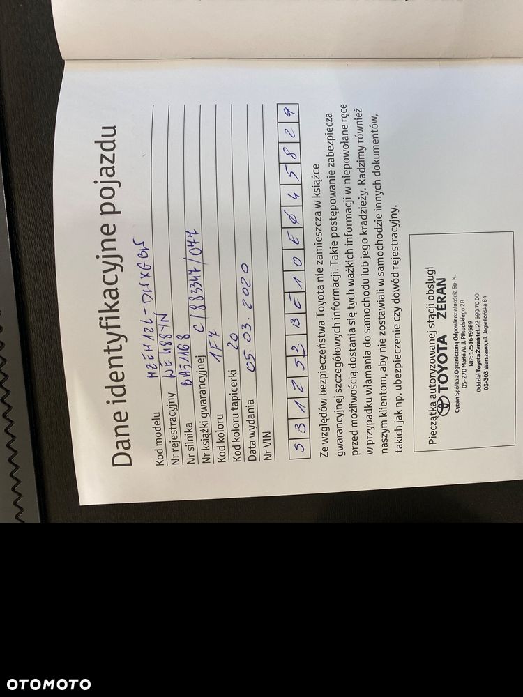 Toyota Corolla 2.0 Hybrid Executive - 31