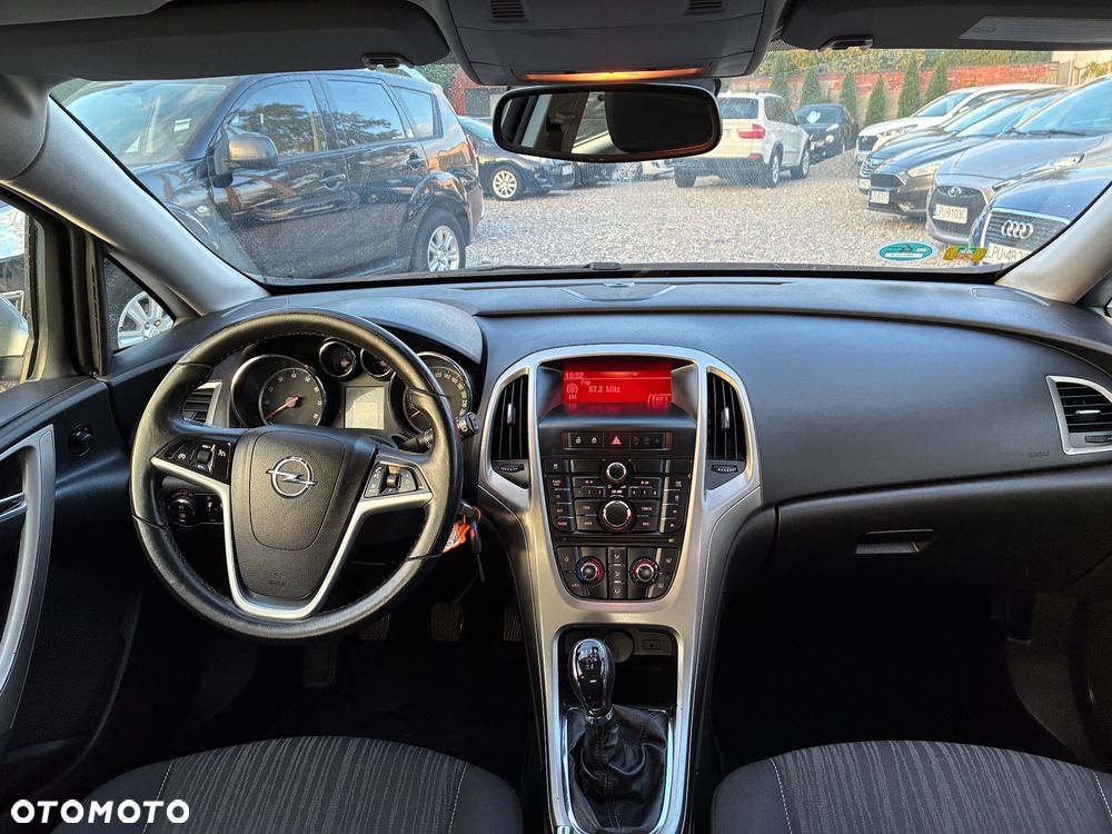 Opel Astra 1.6 Design Edition - 10