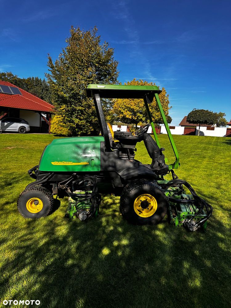John Deere 3235c - 1