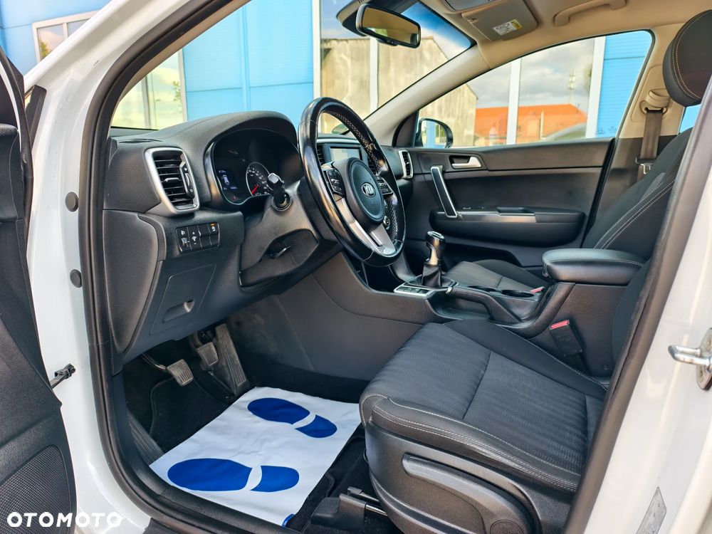 Kia Sportage 1.6 GDI 2WD DREAM-TEAM EDITION - 10