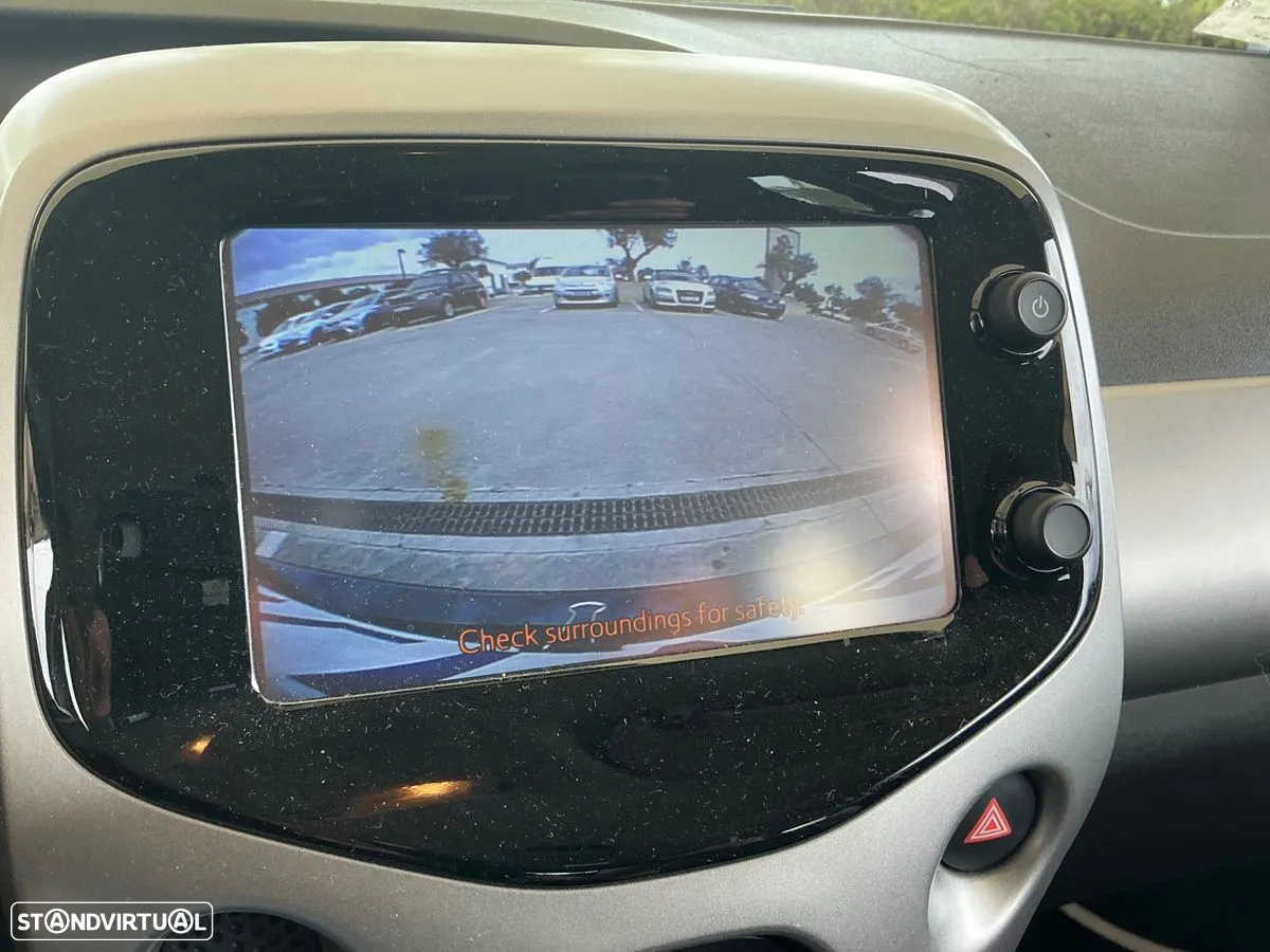 Toyota Aygo 1.0 X-Play Plus+X-Touch MM - 12