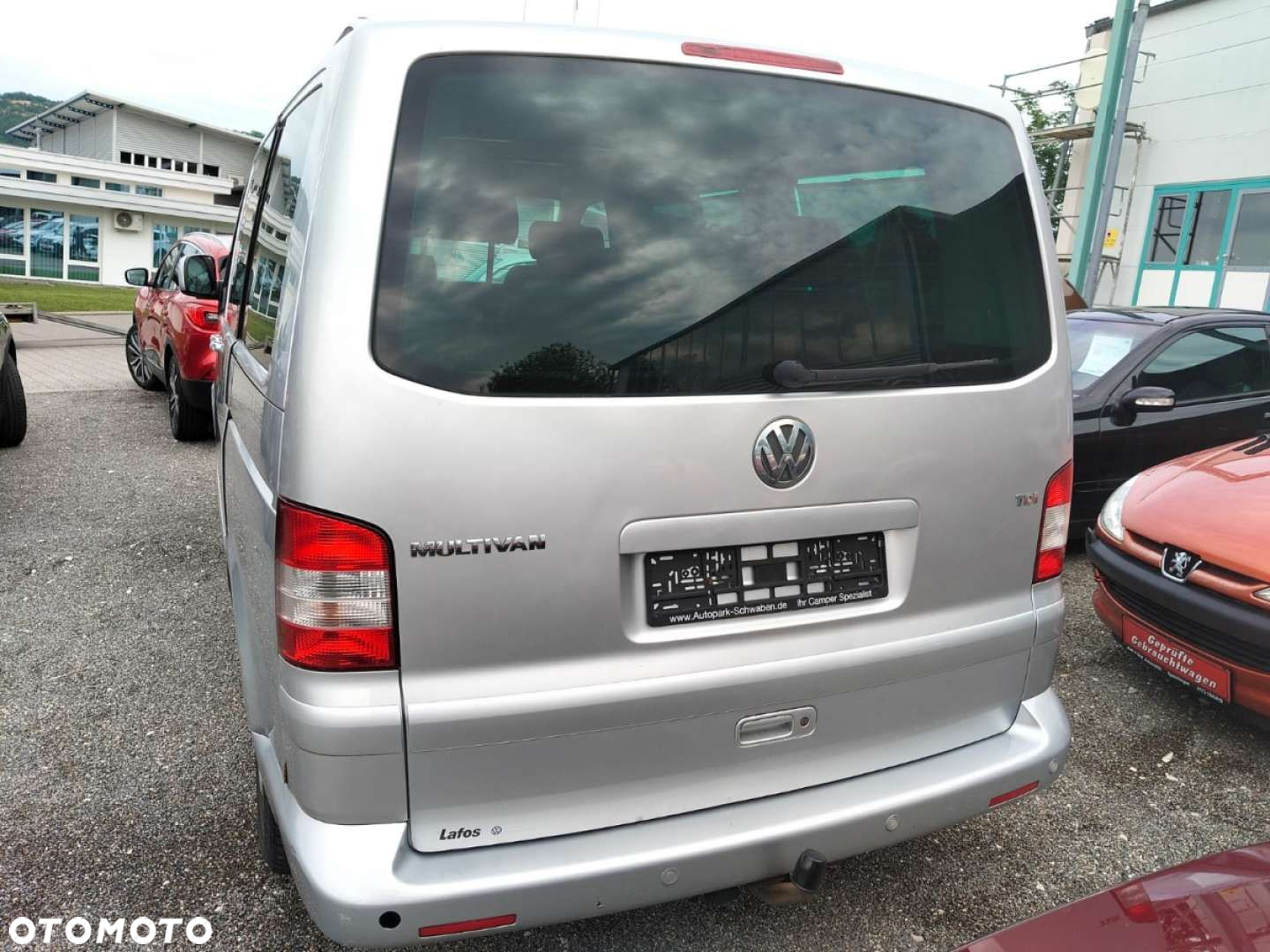 Volkswagen Multivan - 3