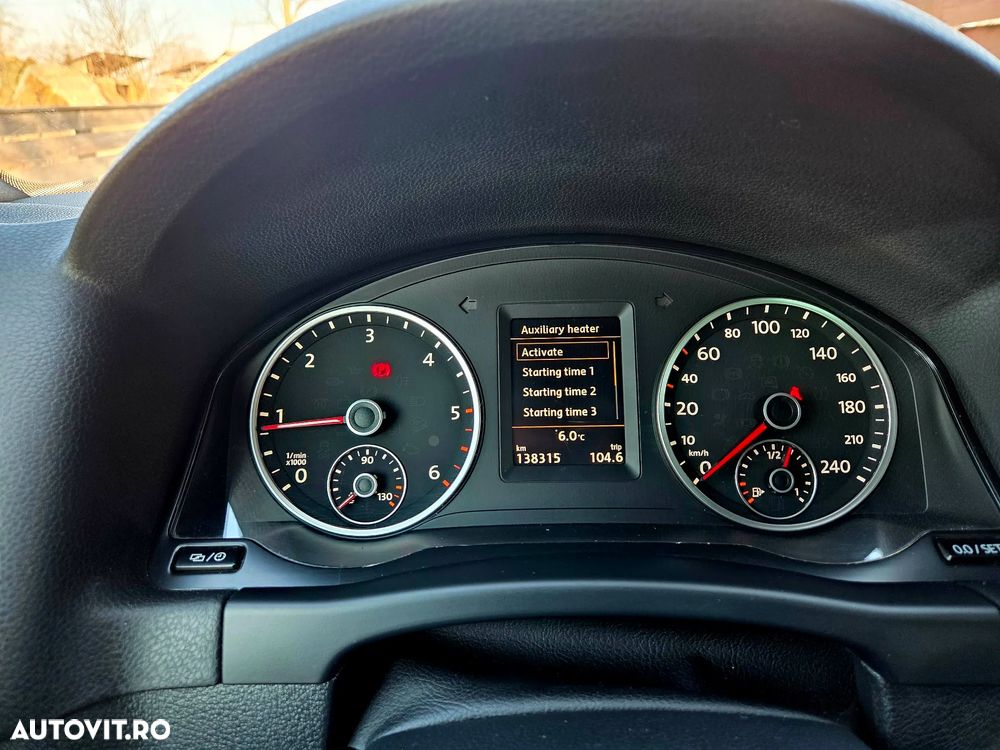 Volkswagen Tiguan 2.0 TDI SCR 4MOTION BlueMotion Technology DSG Lounge Sport & Style - 9