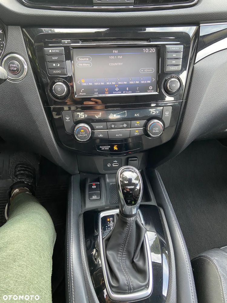 Nissan Qashqai - 10