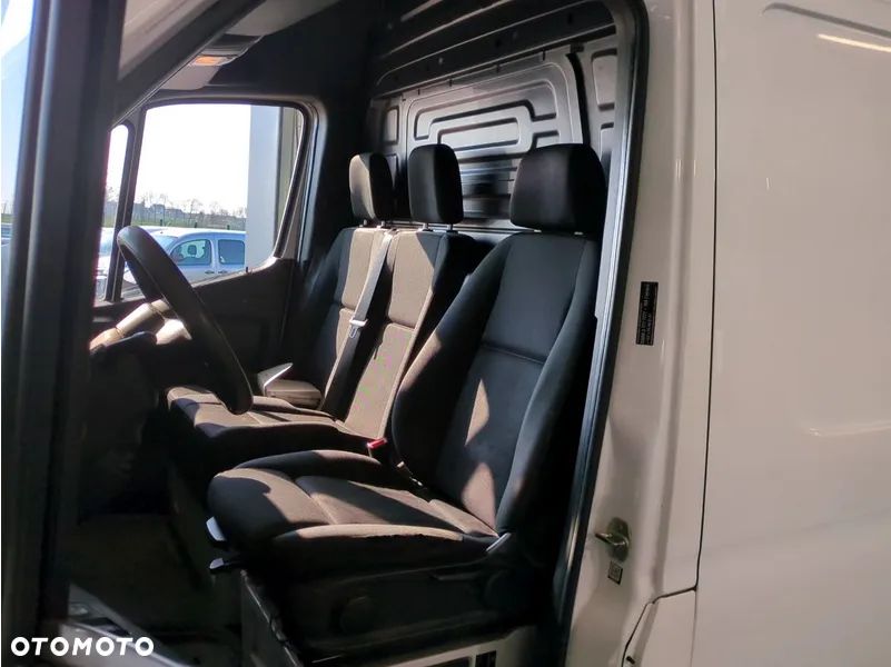 Mercedes-Benz SPRINTER - 6