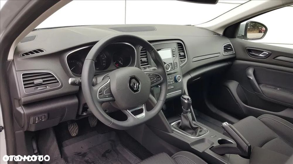 Renault Megane 1.6 SCe Zen - 25