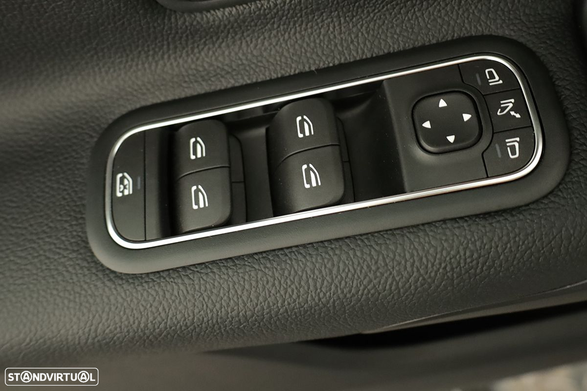 Mercedes-Benz A 200 Standard - 19