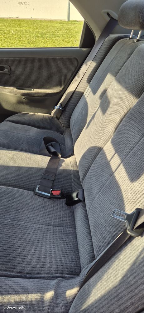 Honda Civic 1.5 LSi 16 V - 7