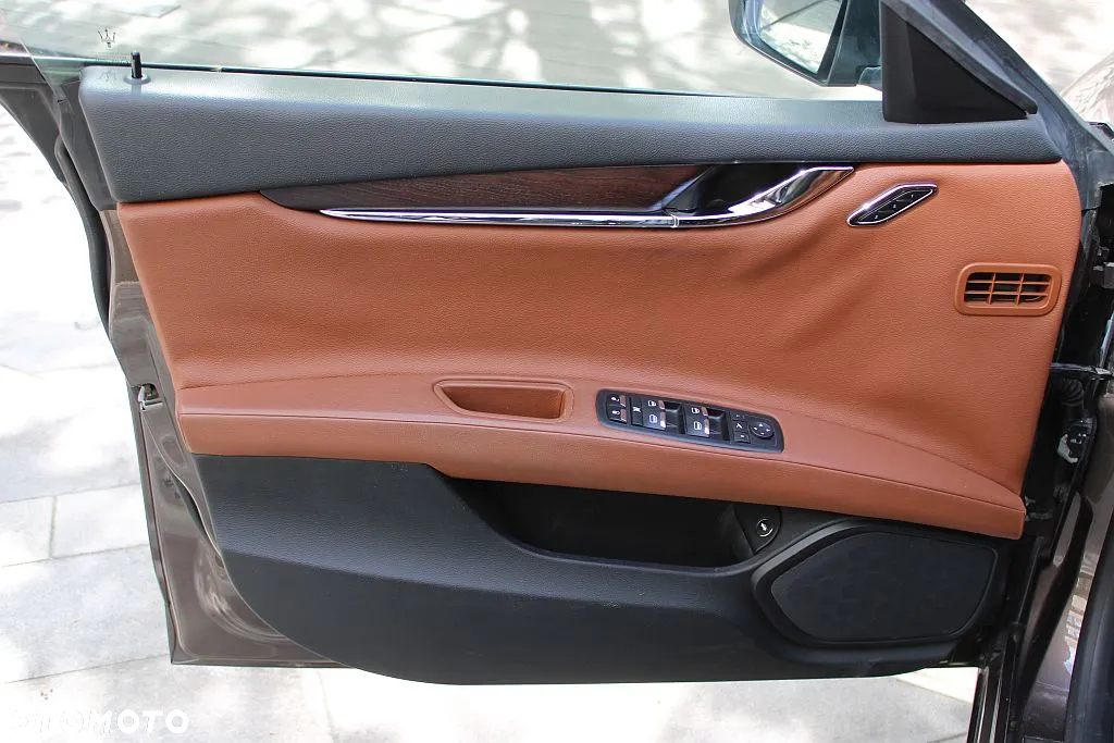 Maserati Quattroporte - 13