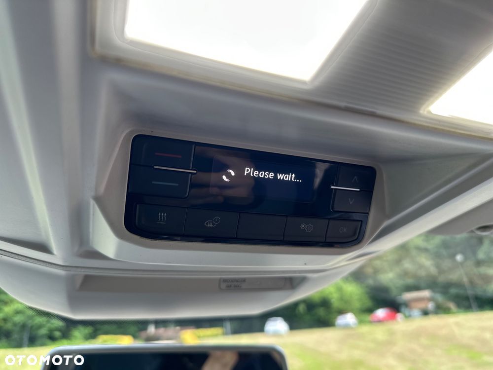 Volkswagen Crafter Brygadówka 5 osobowa - 30