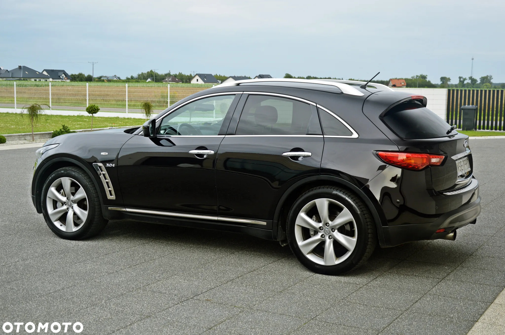 Infiniti QX70 3.0d S Premium - 10