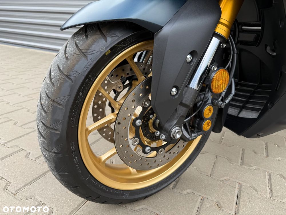 Yamaha Tmax - 6