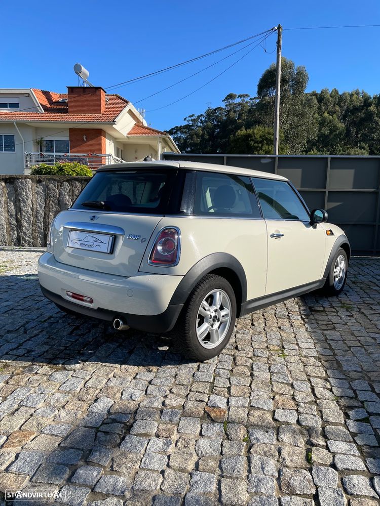 MINI 3 Portas One D - 5