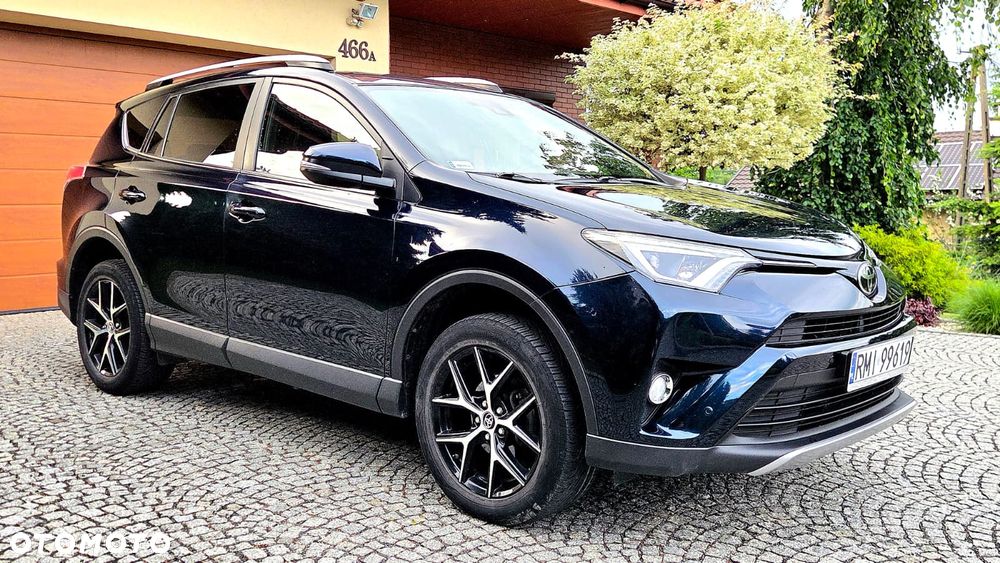 Toyota RAV4 2.0 D-4D Premium 4x2 - 2