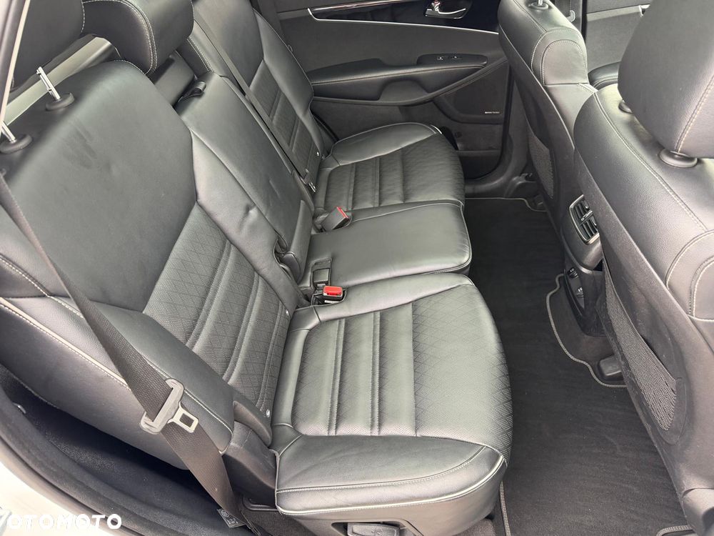 Kia Sorento 2.2 CRDi AWD GT Line - 19