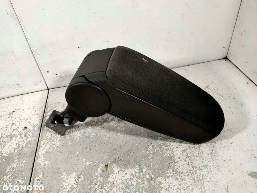 podłokietnik audi a4 b6 kombi sedan 8e0864207d czarny soul welur - 1