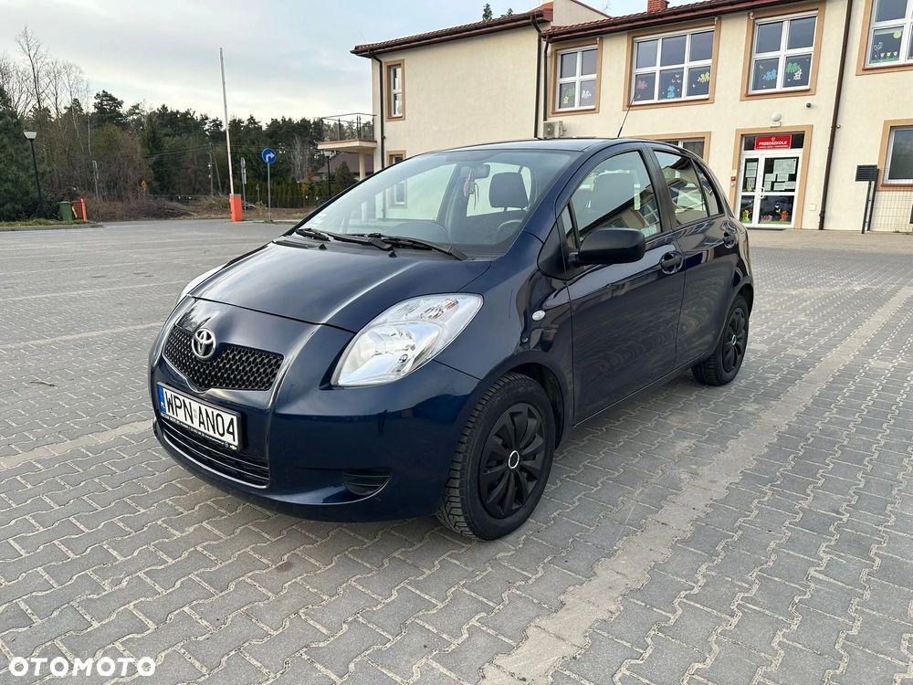 Toyota Yaris 1.3 Luna A/C - 1