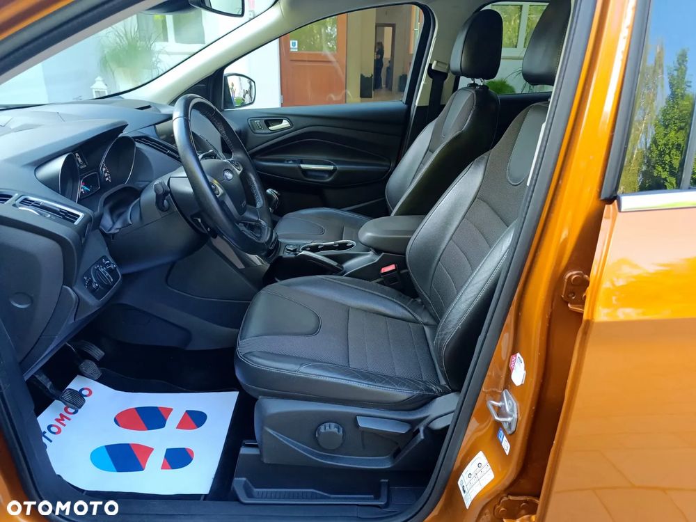 Ford Kuga 2.0 TDCi 4x4 Titanium - 24