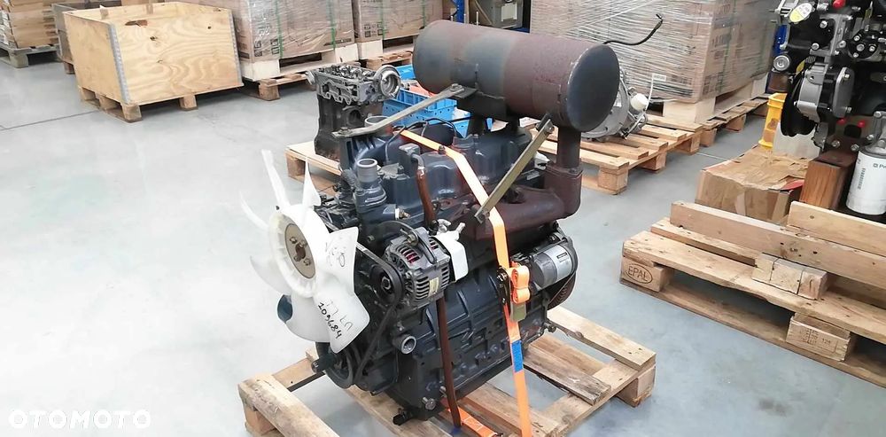 SILNIK KUBOTA V2203 - CL1305 35.9 kW 14552 netto - 3
