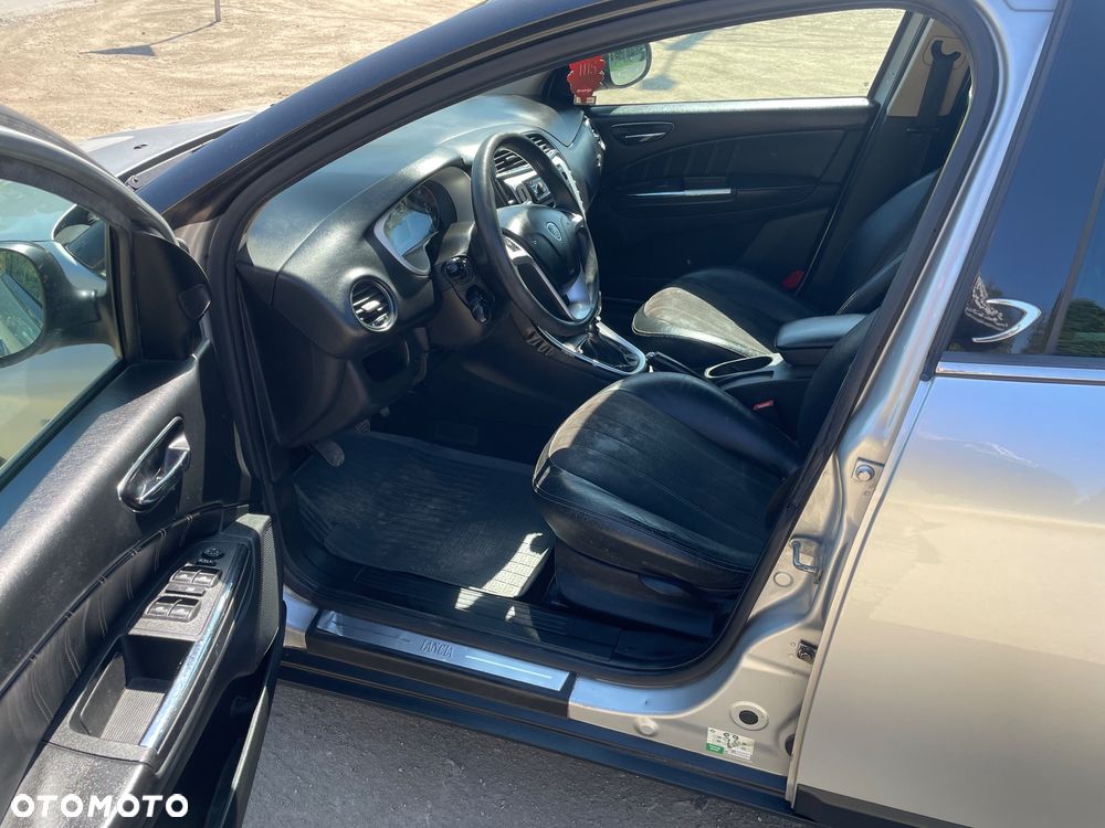 Lancia Delta 2.0 MultiJet 16v Platino - 17