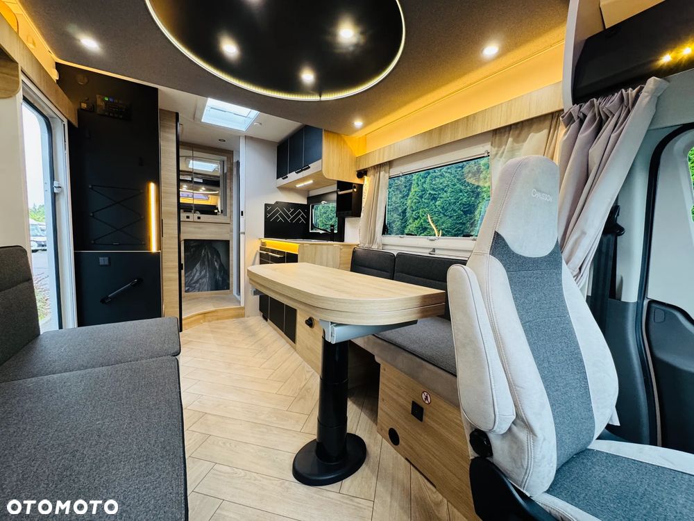 Ford Chausson 640 Titanium Line - 13