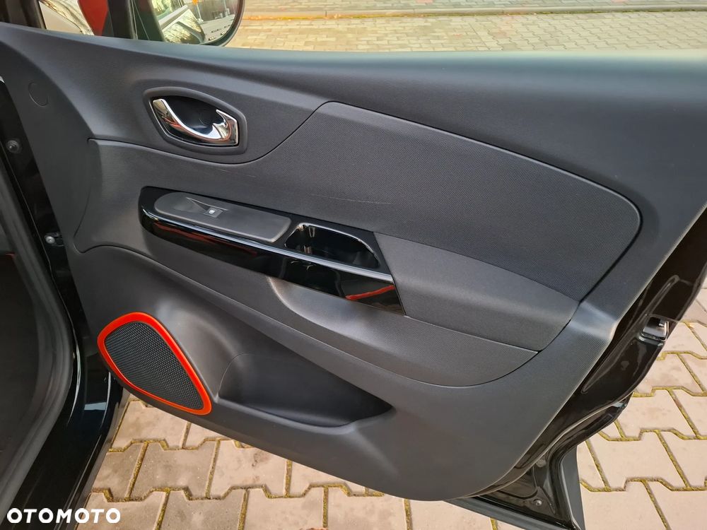 Renault Captur ENERGY TCe 120 EDC XMOD - 36
