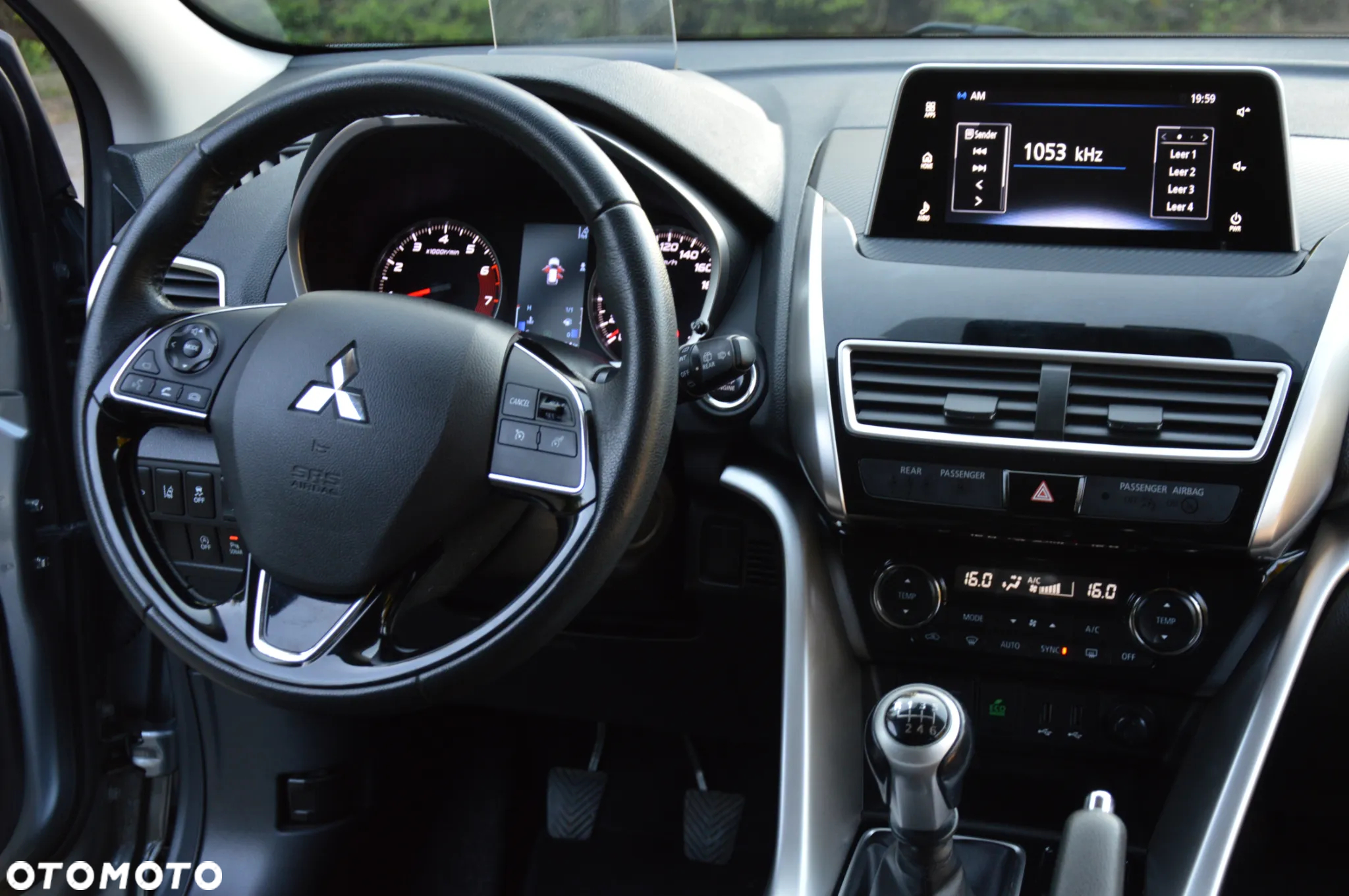 Mitsubishi Eclipse Cross 1.5 T Intense - 17