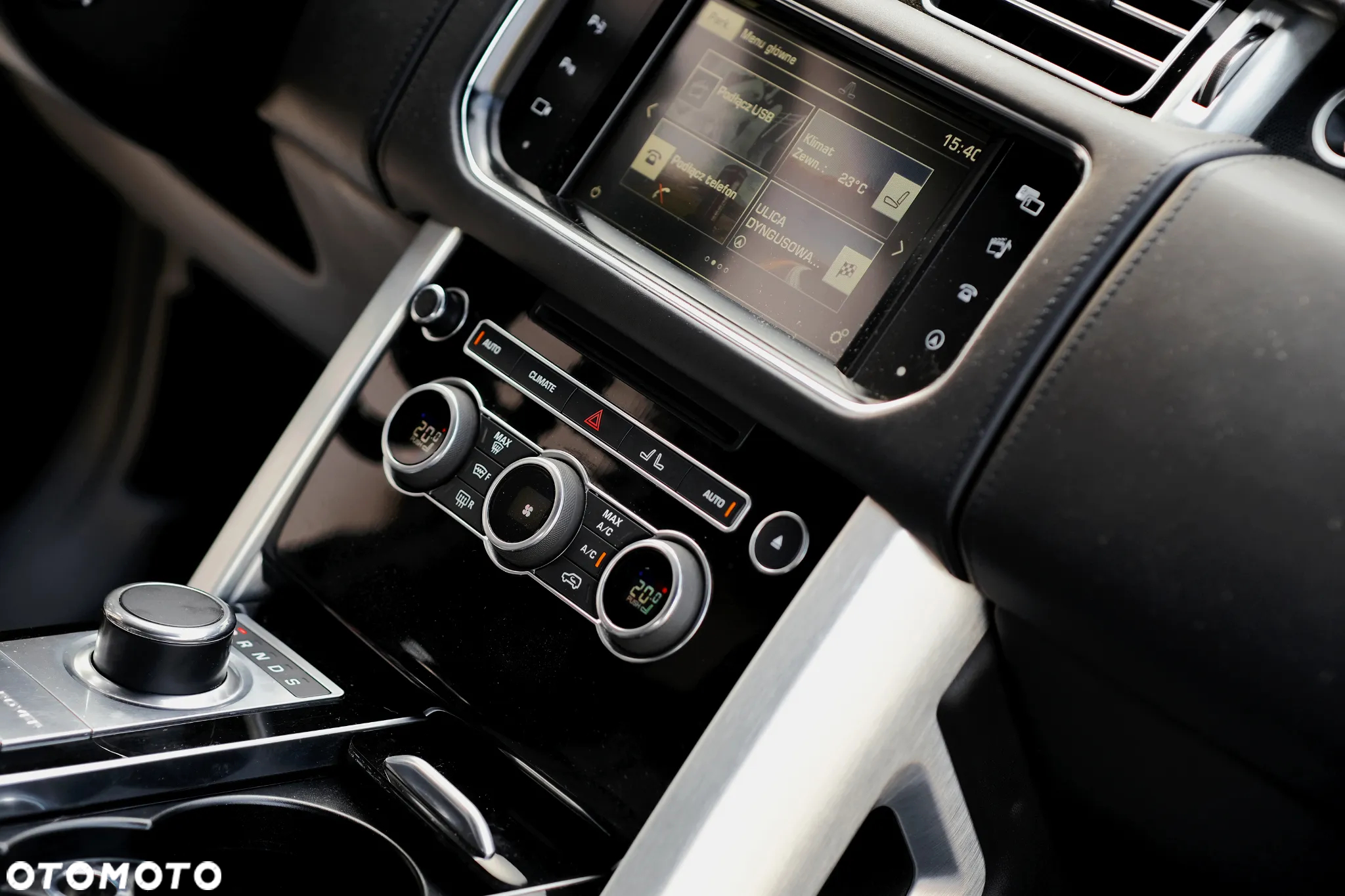 Land Rover Range Rover 4.4SD V8 AB Black - 29