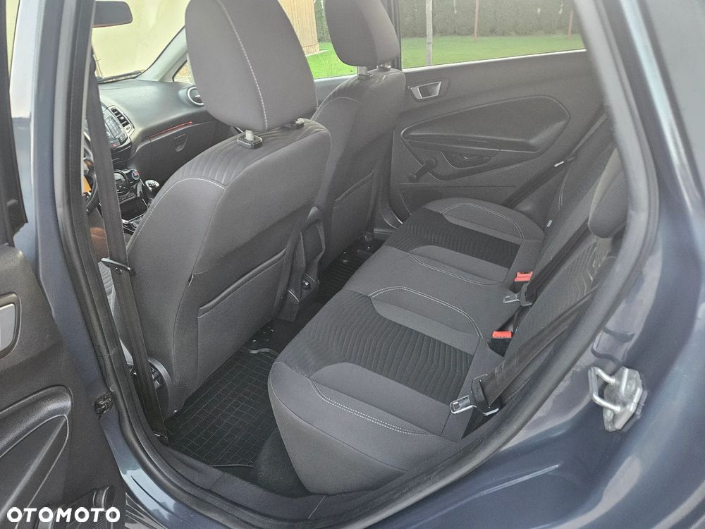 Ford Fiesta 1.25 Titanium - 28