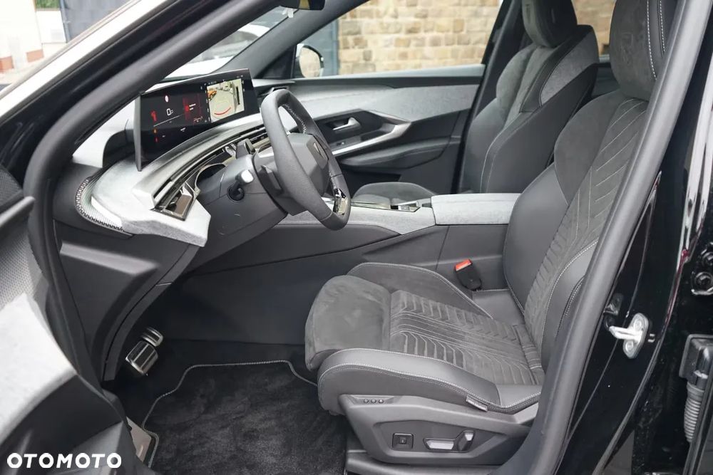 Peugeot 5008 1.2 PureTech mHEV GT Exclusive S&S e-DCS6 - 12
