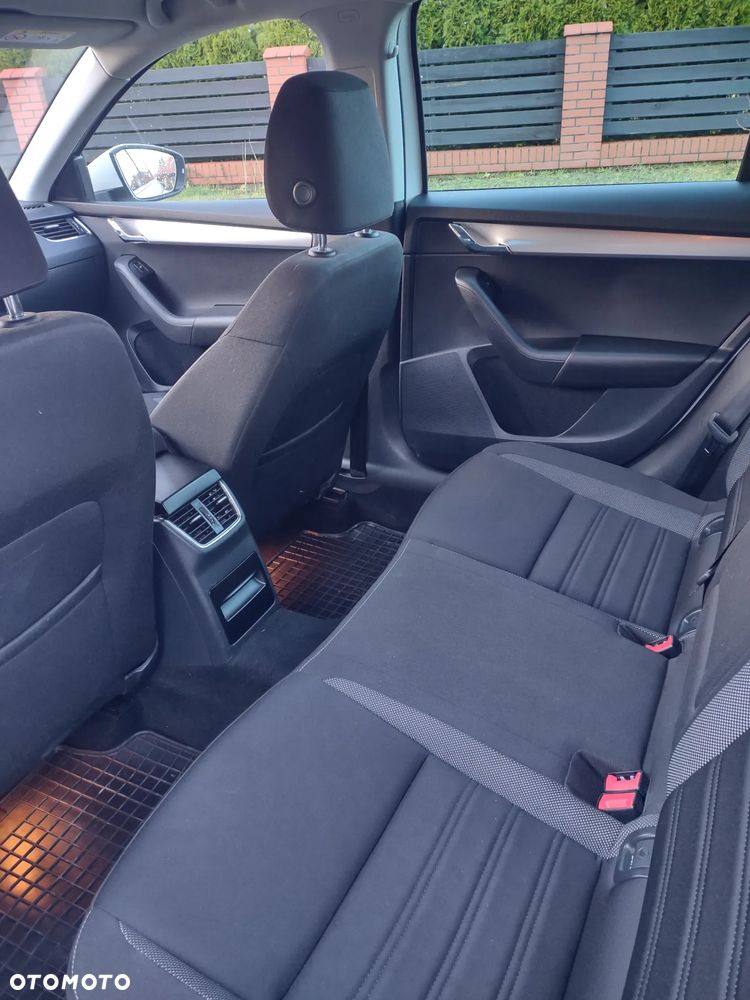 Skoda Octavia 1.6 TDI SCR Ambition - 10