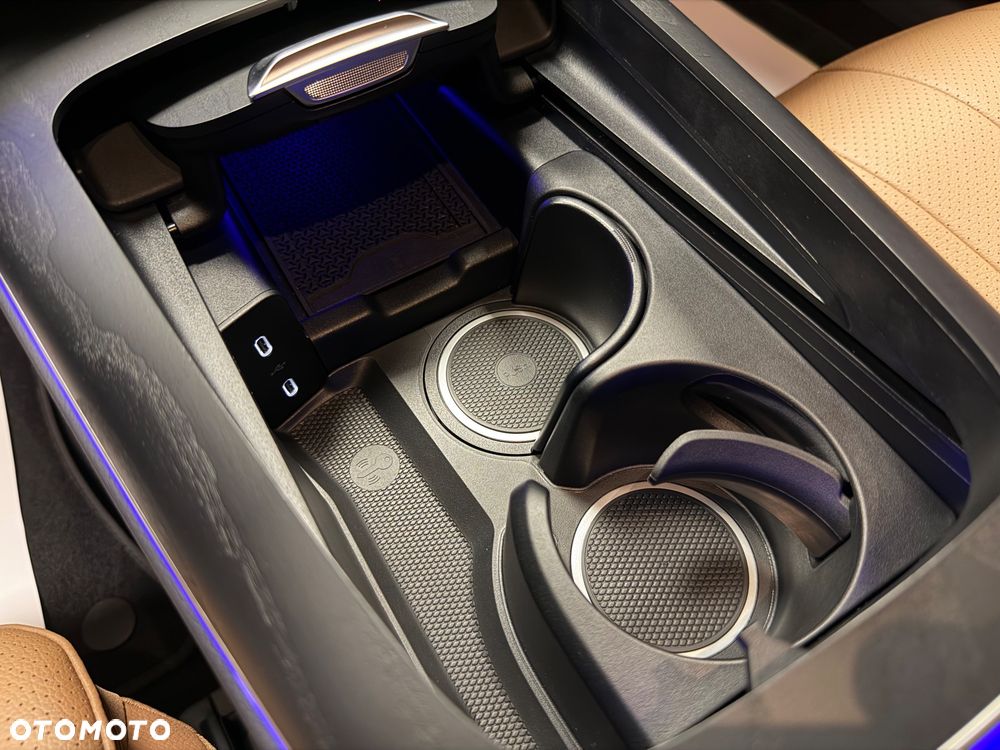 Mercedes-Benz Klasa E 220 d mHEV 4-Matic AMG 9G-Tronic - 24